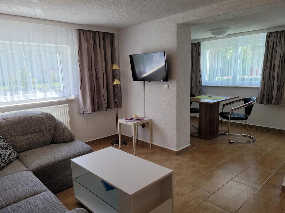 2-Raum Ferienwohnung Зиновиц Екстериор снимка